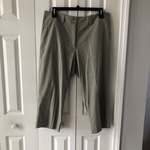 Womens Nike Dri Fit Golf Capris, 16, EUC, Hi-rise